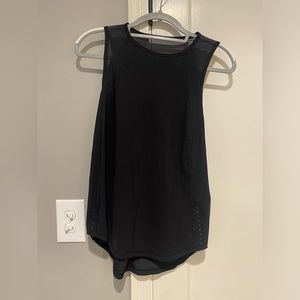 Lululemon Black Sculpt Tank Top *Back Vent size 6
